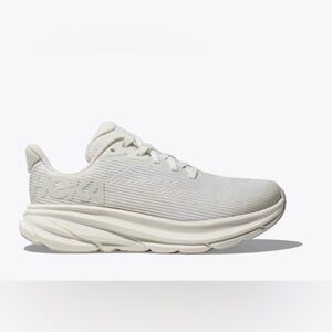 HOKA Clifton 9
